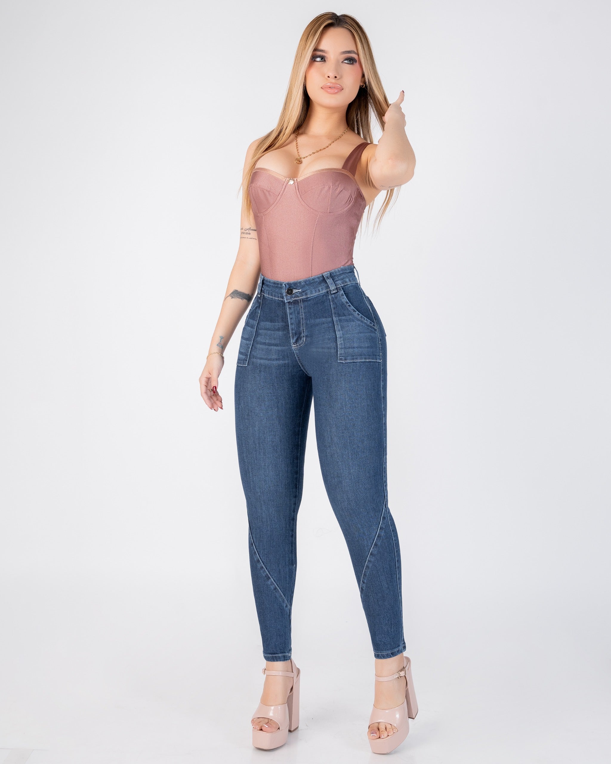 Jean Skinny Stretch Tiro Alto Bolsillos Parche REF SK4134